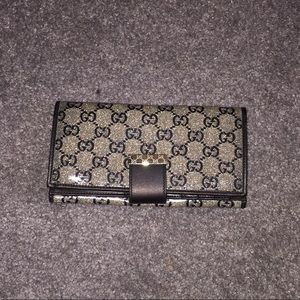 Gucci wallet